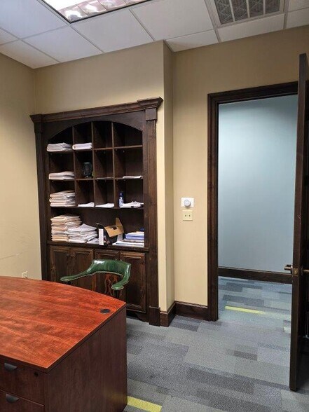 More Photos Of 3310 N Capital Of Texas Hwy, Austin Storefront Retail Office For Lease