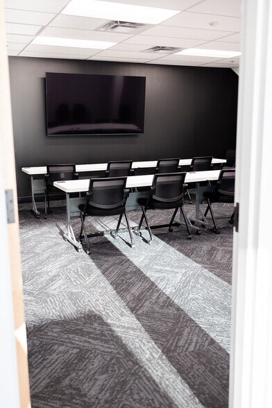 More Photos Of 7535 Windsor Dr, Allentown Office For Lease