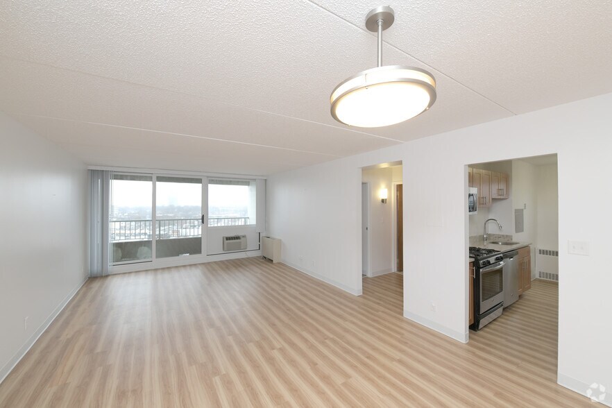 More Photos Of 1371 Beacon St, Brookline Apartments For Lease