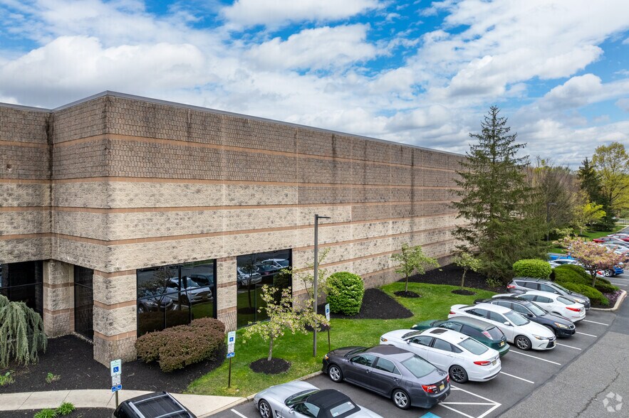 More Photos Of 1225 Forest Pky, West Deptford Warehouse For Lease