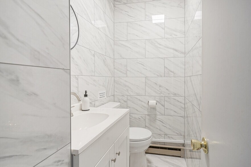 More Photos Of 10 W Main St, Moorestown Office For Sale