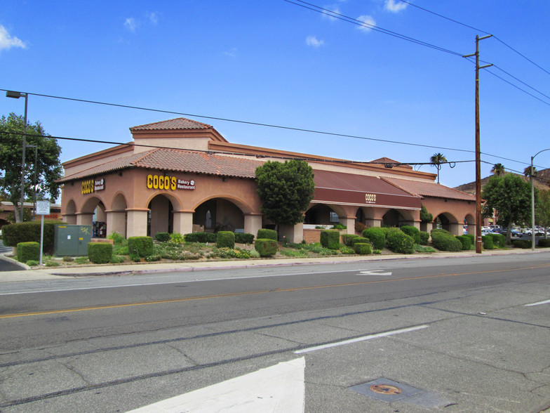 Primary Photo Of 31706 Casino Dr, Lake Elsinore Restaurant For Lease