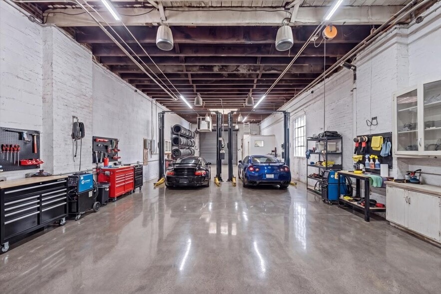 More Photos Of 51 Coffey St, Brooklyn Warehouse For Lease