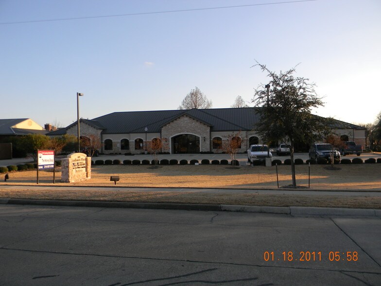 More Photos Of 1871 Harroun Ave, McKinney Office For Lease