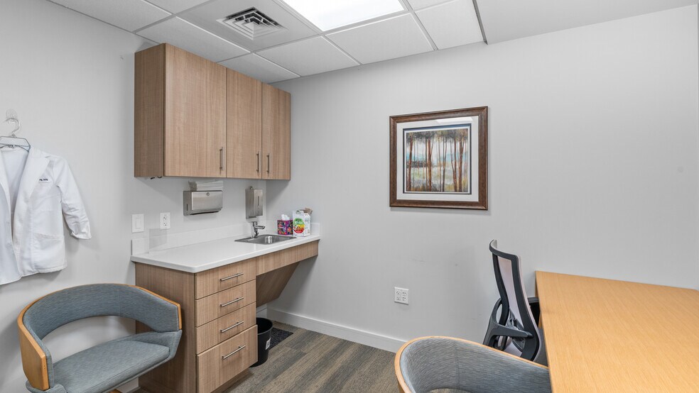 More Photos Of 111 Chestnut St, Providence Office For Lease