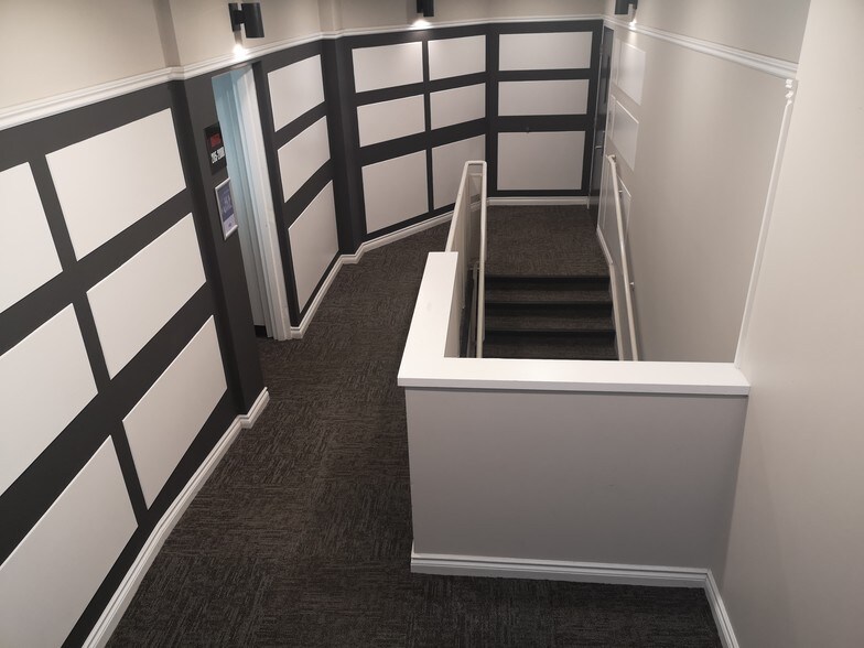 More Photos Of 180 James St S, Hamilton Office For Lease