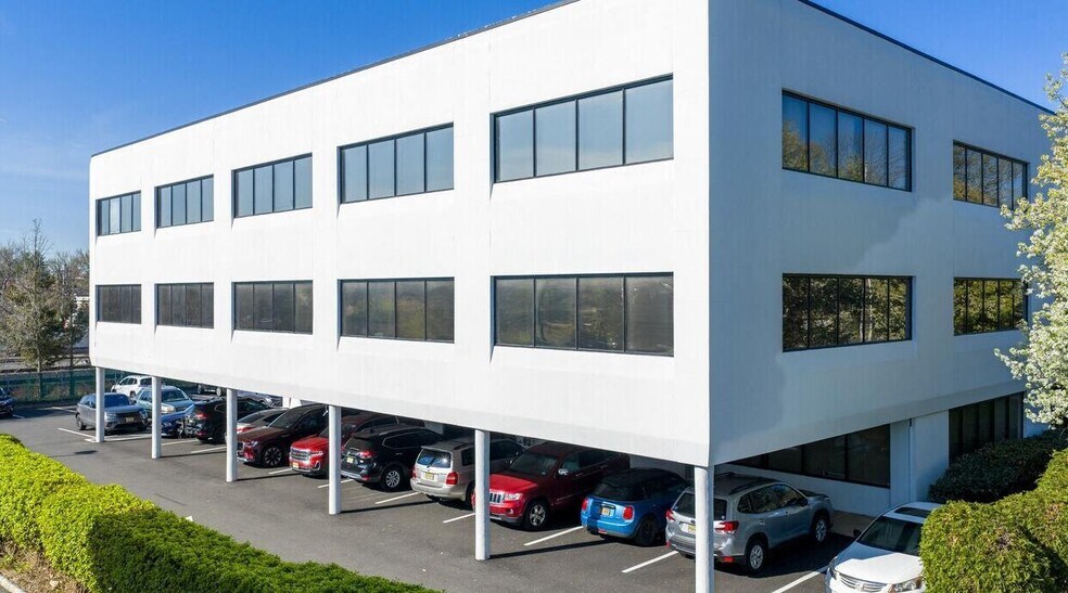 More Photos Of 340 North Ave E, Cranford Office For Lease