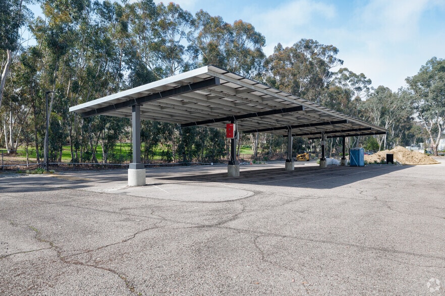 More Photos Of 10225 Willow Creek Rd, San Diego Light Manufacturing For Sale