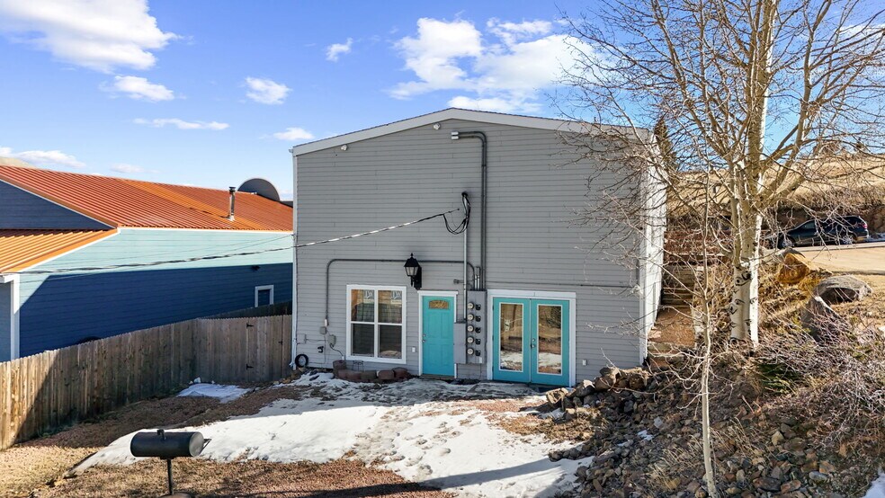 More Photos Of 217 W Masonic Ave, Cripple Creek Apartments For Sale