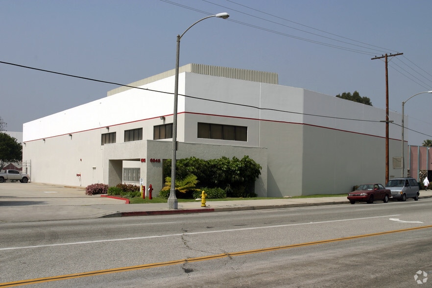 Primary Photo Of 6945 Atlantic Ave, Long Beach Warehouse For Lease