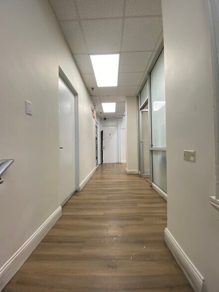 More Photos Of 370 E 149th St, Bronx Office For Lease