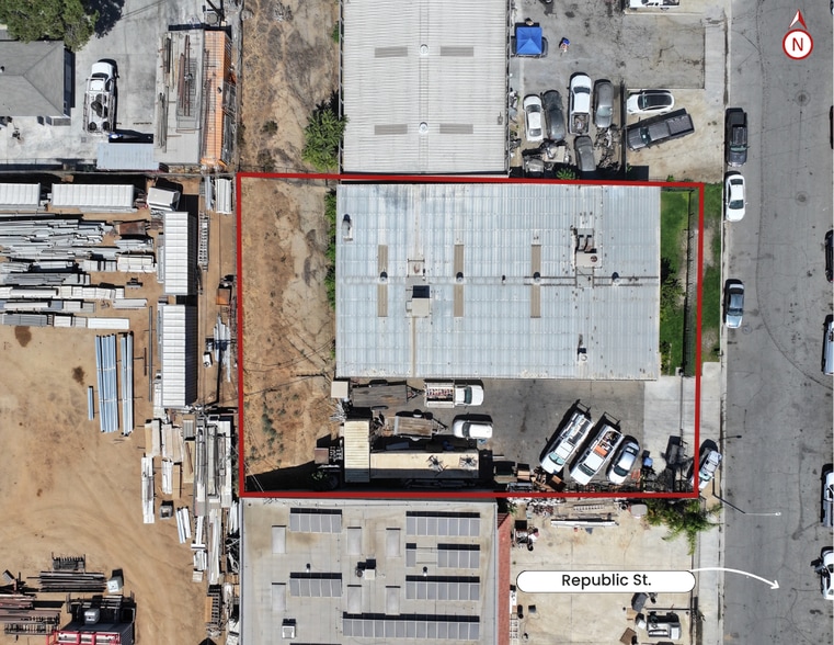 More Photos Of 5959 Republic St, Riverside Warehouse For Sale