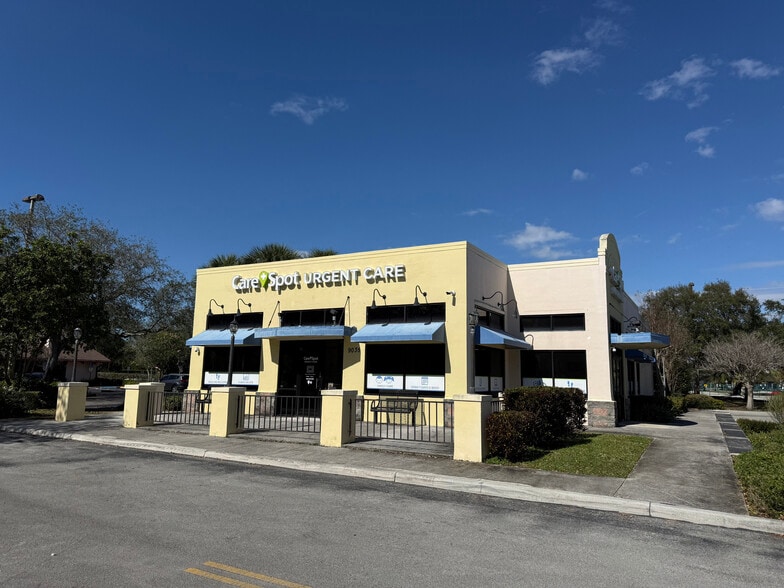 More Photos Of 9035 Pines Blvd, Pembroke Pines Medical For Lease