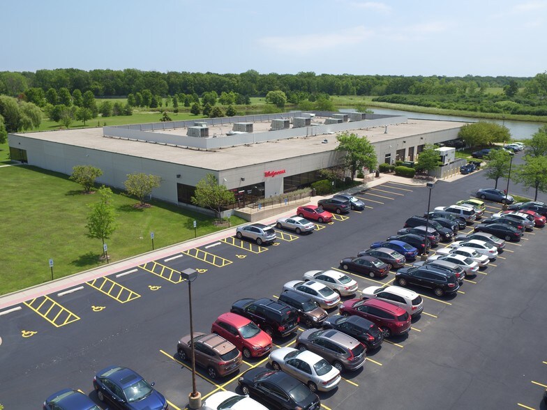 More Photos Of 1000 Lakeside Dr, Bannockburn Office For Lease