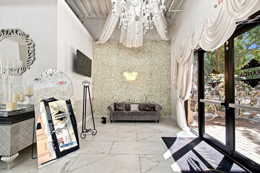 More Photos Of 7065 Westpointe Blvd, Orlando Medical For Sale
