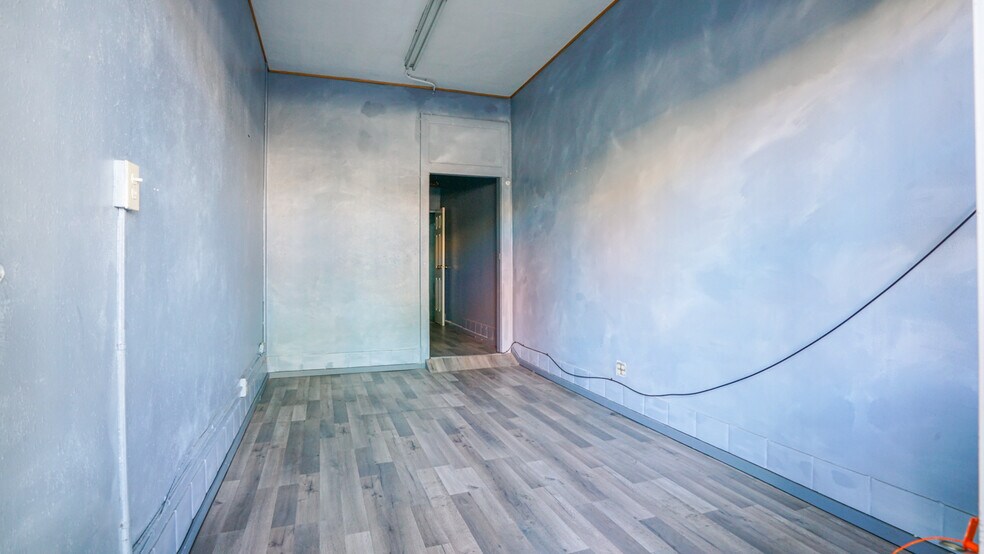 More Photos Of 2526 Daly St, Los Angeles Storefront For Sale