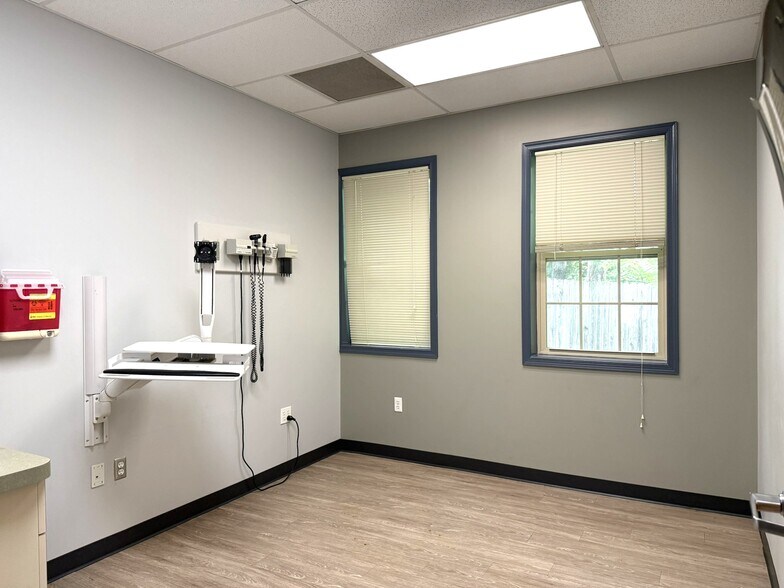 More Photos Of 300 Old Forge Ln, Kennett Square Medical For Lease