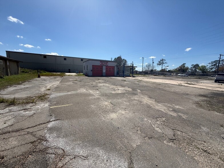 More Photos Of 3960 Silver Star Rd, Orlando Auto Dealership For Sale