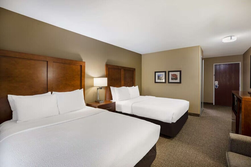 More Photos Of 610 Martin Luther King Jr Blvd, Morgan City Hotel For Sale