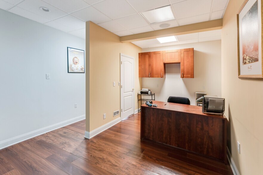 More Photos Of 531 Mullica Hill Rd, Mullica Hill Office For Sale