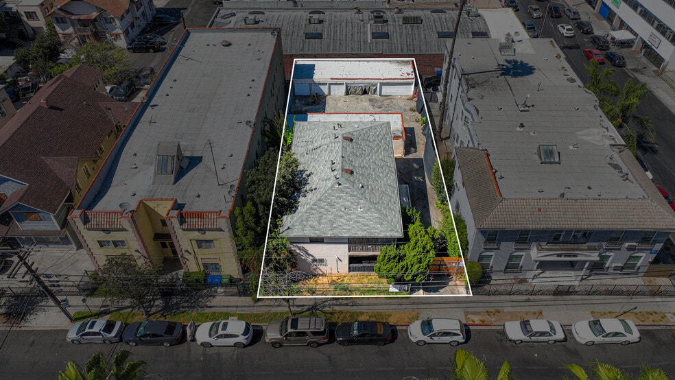 More Photos Of 2811 San Marino St, Los Angeles Land For Sale