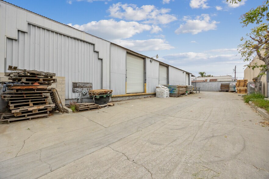 More Photos Of 780 N Todd Ave, Azusa Distribution For Sale