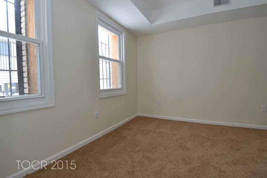 More Photos Of 114 Orchard St, Newark Storefront Retail Residential For Sale