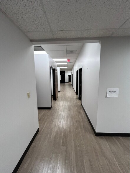 More Photos Of 1130 Broad River Rd, Columbia Showroom For Lease