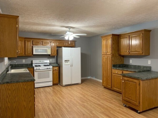 More Photos Of 1420 Hills Chapel Rd, Manchester Apartments For Sale