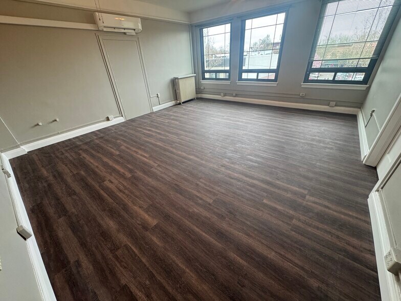 More Photos Of 230 SW 3rd St, Corvallis Office For Lease