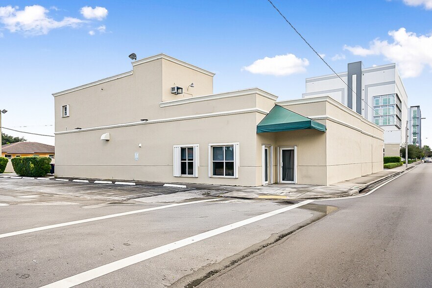More Photos Of 291 NW 37th Ave, Miami Funeral Home For Sale