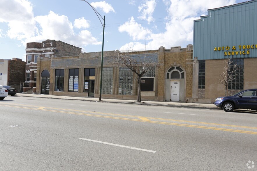 More Photos Of 3520 S Archer Ave, Chicago Storefront Retail Office For Lease