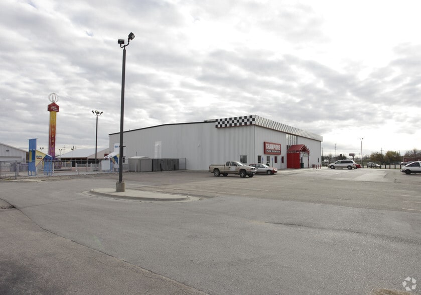 More Photos Of 1555 Yolande Ave, Lincoln Amusement Park For Sale