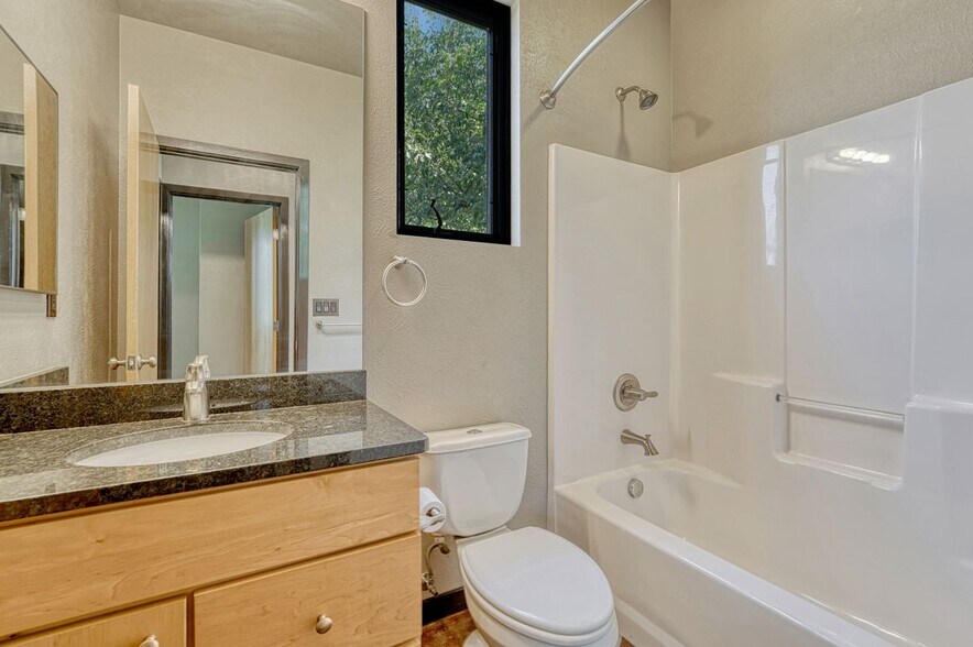 More Photos Of 823 E Cucharras St, Colorado Springs Multifamily For Sale