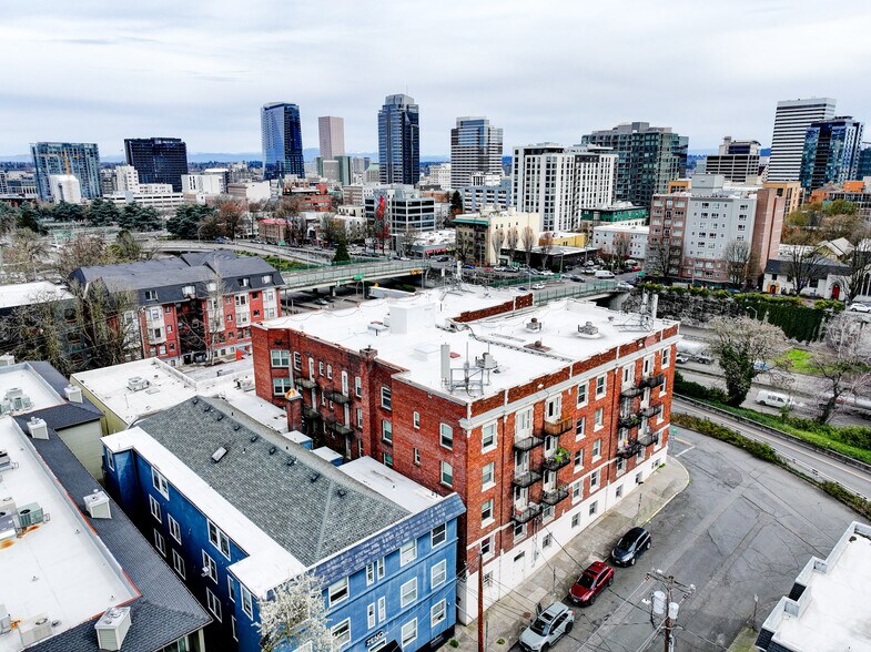 More Photos Of 1429 SW 14th Ave, Portland Apartments For Sale