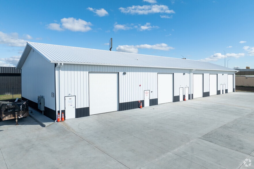 Primary Photo Of 2110 SE 44th Court, Grimes Industrial For Lease