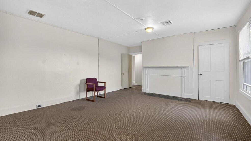 More Photos Of 1 Angola Rd, Cornwall Storefront Retail Office For Sale