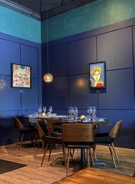 More Photos Of 4757 The Grove Dr, Windermere Storefront Retail Office For Sale