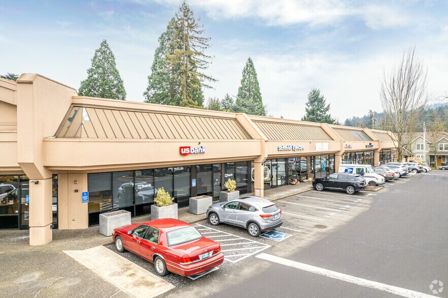 More Photos Of 333 S State St, Lake Oswego Storefront For Lease