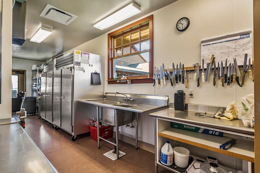 More Photos Of 14427 SW Alfalfa Rd, Powell Butte Lodge Meeting Hall For Sale