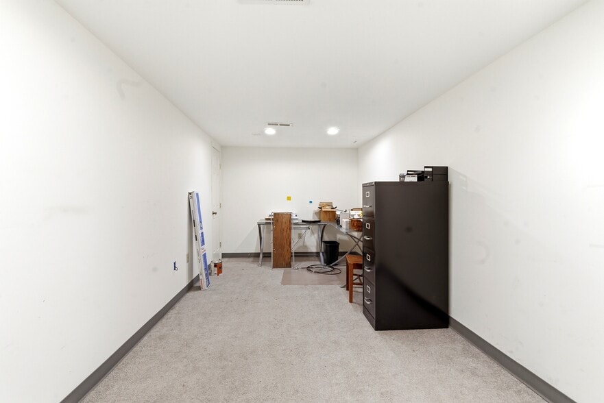 More Photos Of 789 Tennessee St, Bolivar Specialty For Sale