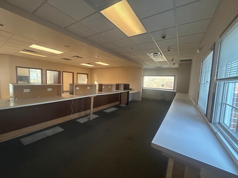 More Photos Of 2630 Rochester Rd, Cranberry Township Freestanding For Lease