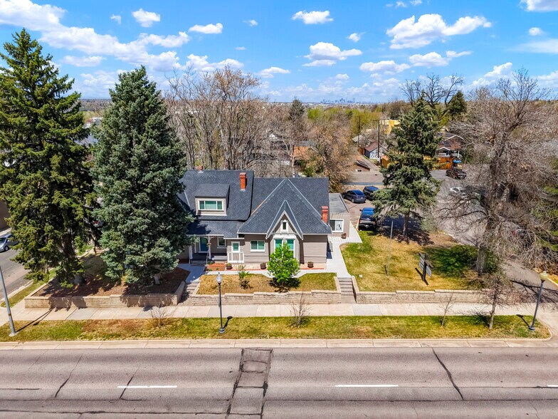 More Photos Of 1979 W Littleton Blvd, Littleton Office Residential For Lease