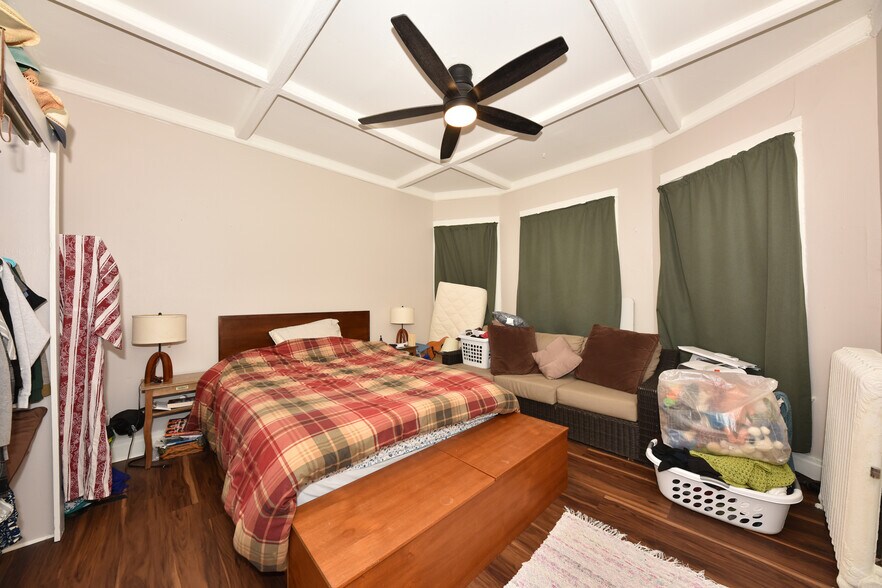 More Photos Of 1816 E Kane Pl, Milwaukee Apartments For Sale