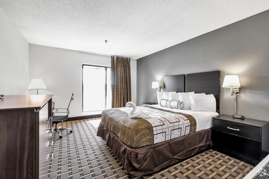 More Photos Of 343 W NC-561, Ahoskie Hotel For Sale
