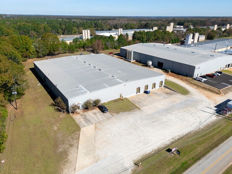 More Photos Of 754 E Hightower Trl, Social Circle Warehouse For Lease