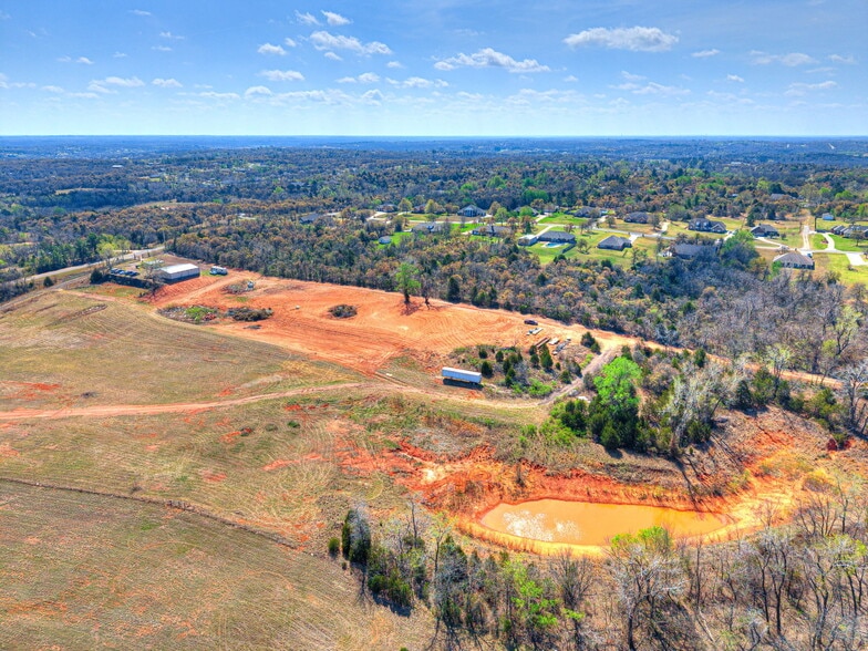 More Photos Of 6625 S Hiwassee Rd, Oklahoma City Showroom For Sale