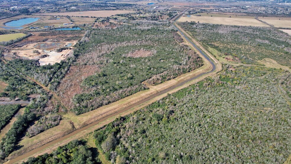 More Photos Of 10 FM 2403, Alvin Land For Sale