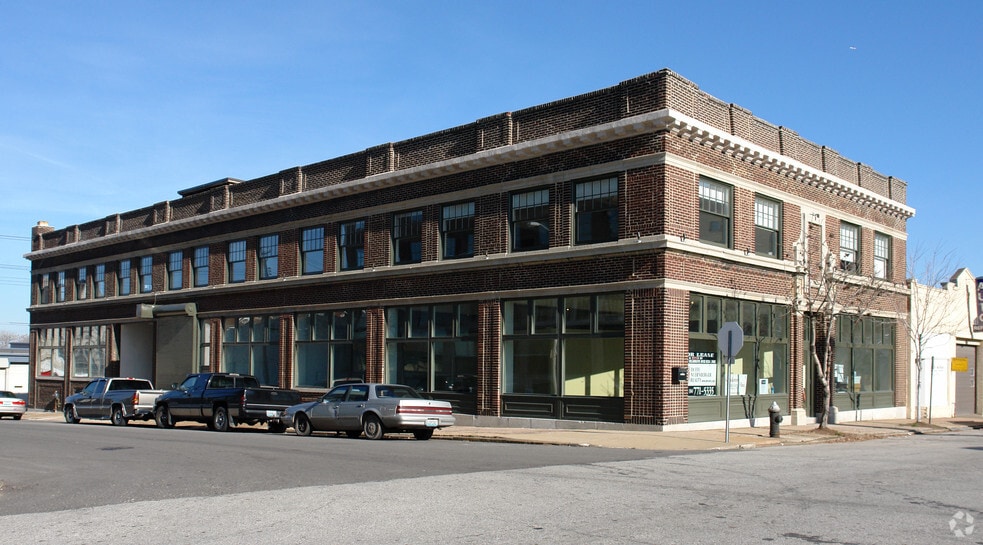 Primary Photo Of 2745 Locust Blvd, Saint Louis Office Residential For Lease