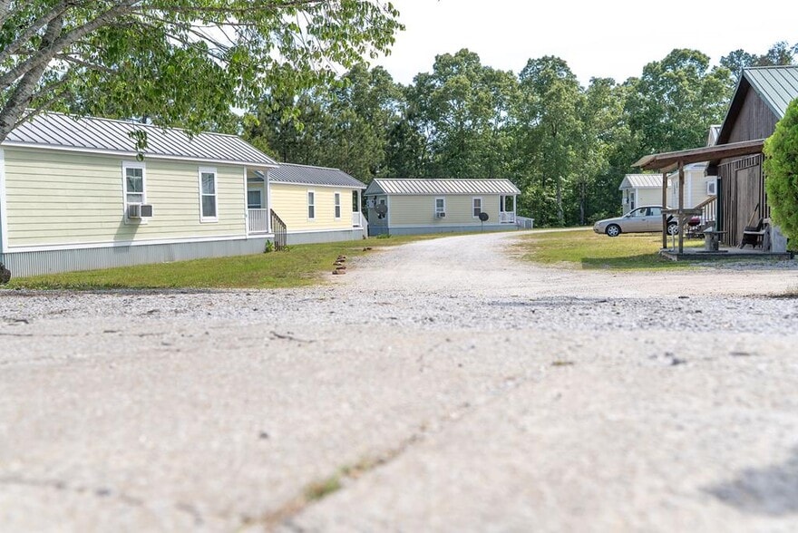 More Photos Of 21979 Highway 431, Wedowee Hotel For Sale